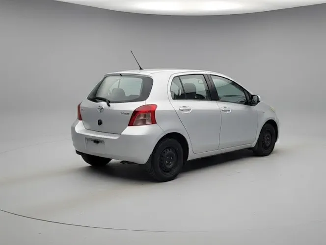 Toyota Yaris 2006 - Photo 2