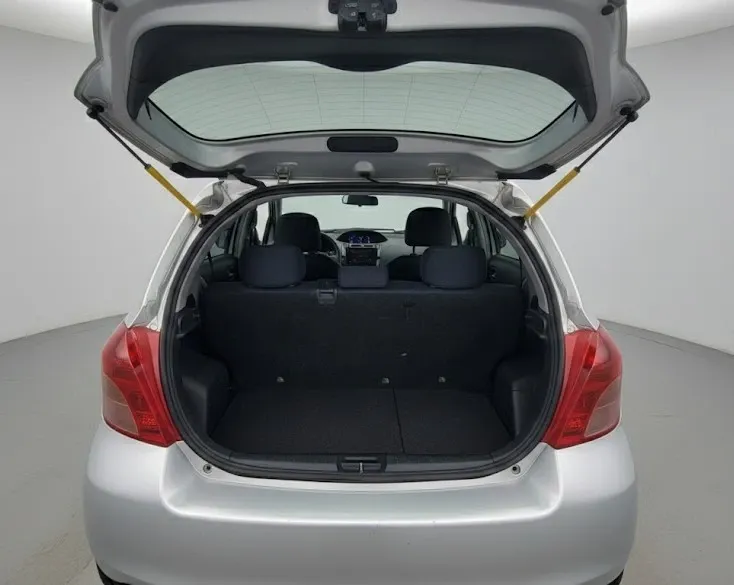 Toyota Yaris 2006 - Photo 4
